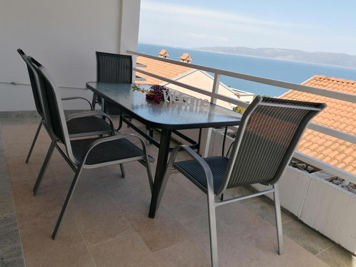 4 Roses Apartment Ravni Luaran gambar